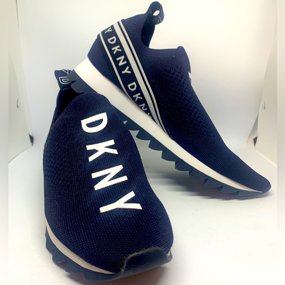DKNY womens lightweight slip on Fashion sneaker - Picture 1 of 3